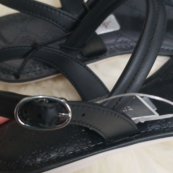 Bling T-strap Sandals - Picture 7 of 7
